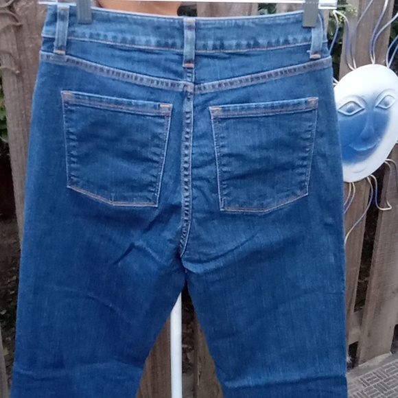 Woman's jeans blue good stretch.L.L.Bean Classic fit. 6p - Picture 2 of 11